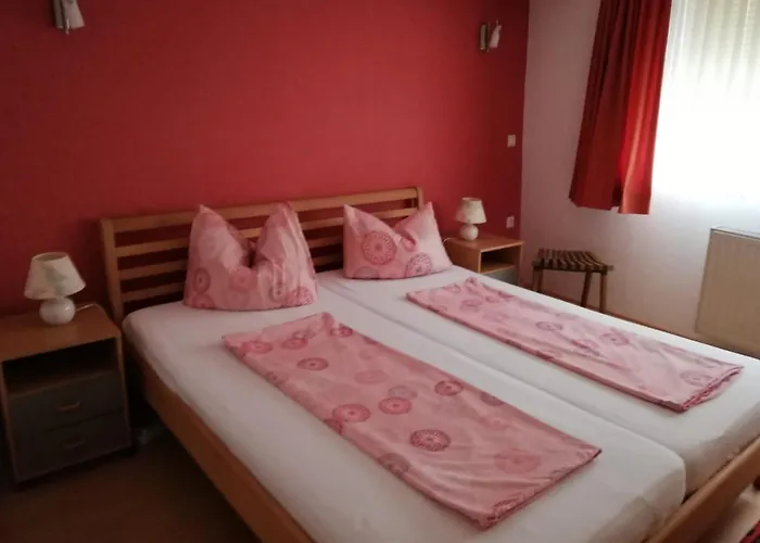 Collato - Zentrum Am Marktplatz 博帕德